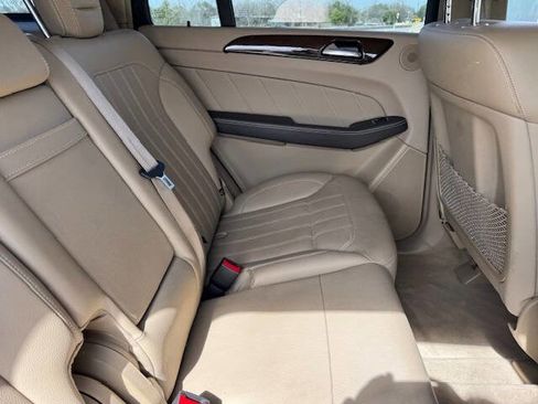 Used 2016 Mercedes-Benz GL 450 4MATIC image 25