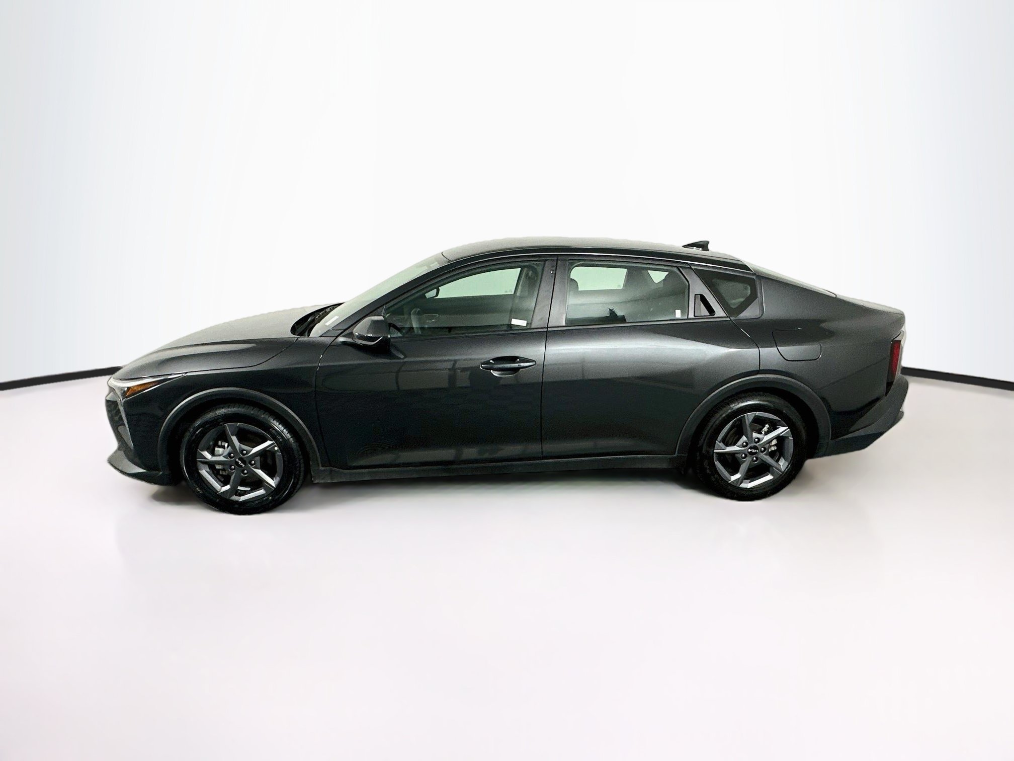 Used 2025 Kia K4 FWD image 4