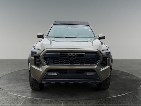 Used 2024 Toyota Tacoma TRD Off-Road AWD/4WD image 2