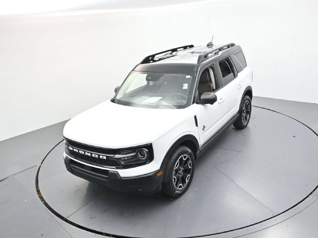 Used 2025 Ford Bronco Sport Outer Banks w/ Outer Banks Tech Package+ AWD/4WD image 38