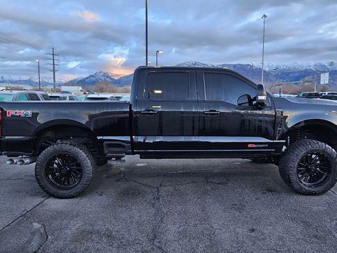 Used 2024 Ford F350 Platinum image 2