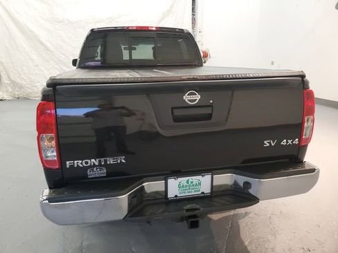 Used 2017 Nissan Frontier SV AWD/4WD image 6