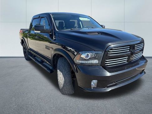 Used 2015 RAM 1500 Sport w/ Black Ram 1500 Sport Group AWD/4WD image 5