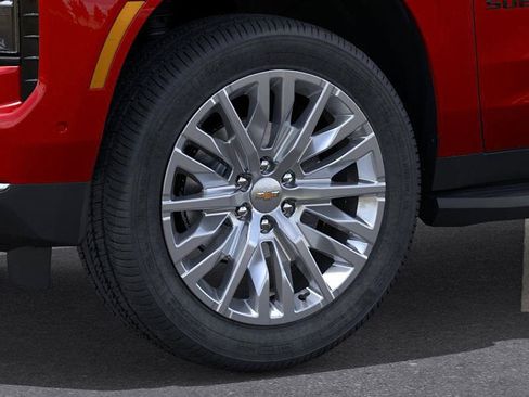 New 2025 Chevrolet Suburban LT w/ Comfort Package AWD/4WD image 9