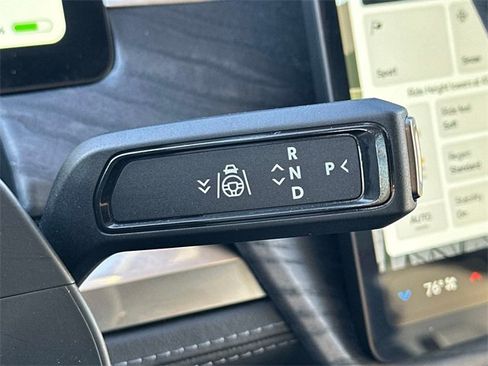 Used 2023 Rivian R1S Adventure image 10