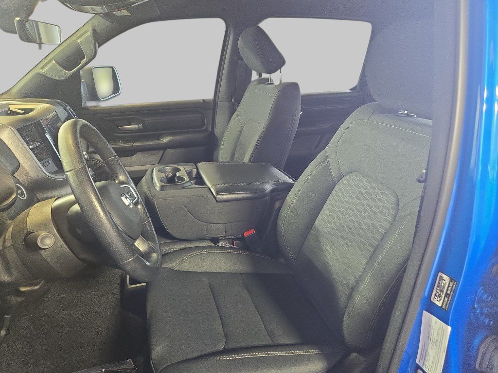 Used 2025 RAM 1500 Warlock AWD/4WD image 18