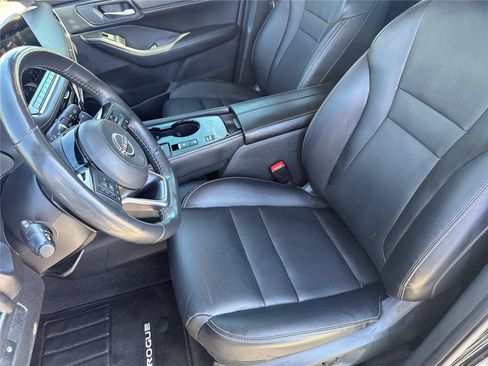 Used 2023 Nissan Rogue SL w/ SL Premium Package FWD image 11