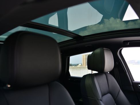 Used 2026 Porsche Macan image 15