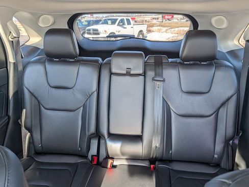 Used 2019 Ford Edge Titanium w/ Cold Weather Package image 13