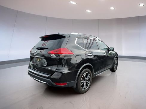 Used 2017 Nissan Rogue SL w/ SL Premium Package AWD/4WD image 4