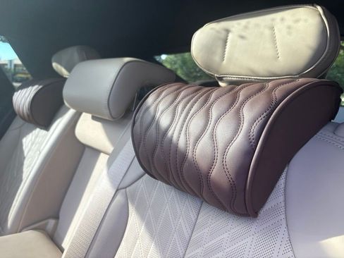 Certified 2024 Cadillac Lyriq Luxury w/ Nappa Leather Package AWD/4WD image 18