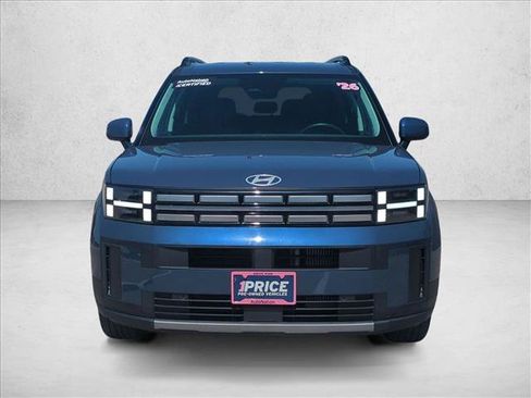 Used 2026 Hyundai Santa Fe SEL FWD image 2