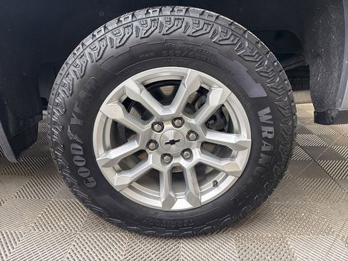 Used 2024 Chevrolet Silverado 1500 RST AWD/4WD image 8