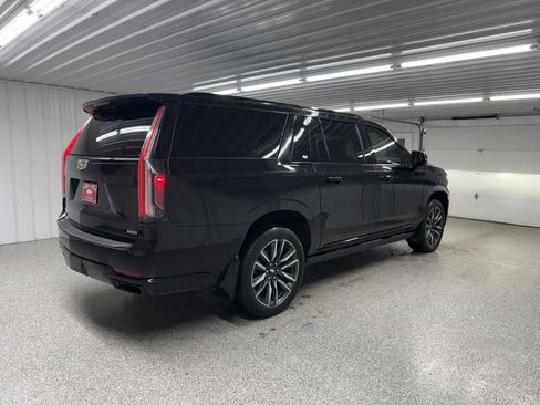 Used 2021 Cadillac Escalade ESV Sport w/ Driver Assist Tech Package image 6
