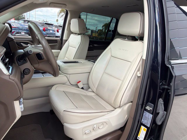 Used 2023 GMC Yukon XL Denali RWD image 14