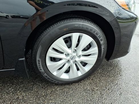 Used 2025 Nissan Sentra S FWD image 9