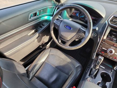 Used 2016 Ford Explorer Sport image 13