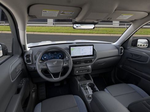 New 2025 Ford Bronco Sport Outer Banks image 9