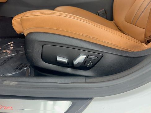 Used 2017 BMW 530i RWD image 16