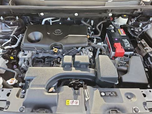 Used 2023 Toyota RAV4 LE AWD/4WD image 12