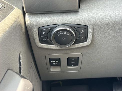 Used 2020 Ford F150 XLT w/ Equipment Group 302A Luxury AWD/4WD image 19