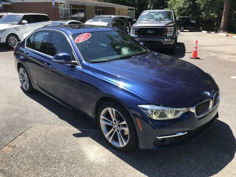 Used 2017 BMW 330i Sedan image 3