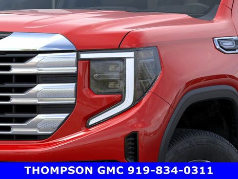 New 2025 GMC Sierra 1500 SLE w/ Preferred Package image 10