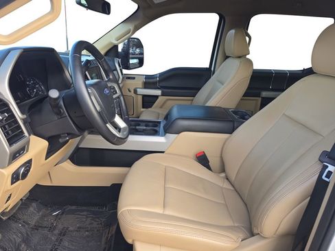 Used 2021 Ford F250 Lariat w/ Chrome Package image 11