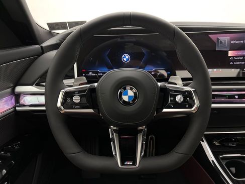 New 2026 BMW 740i xDrive w/ Premium Package image 16