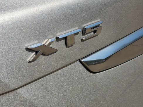 Used 2020 Cadillac XT5 Premium Luxury AWD/4WD image 11
