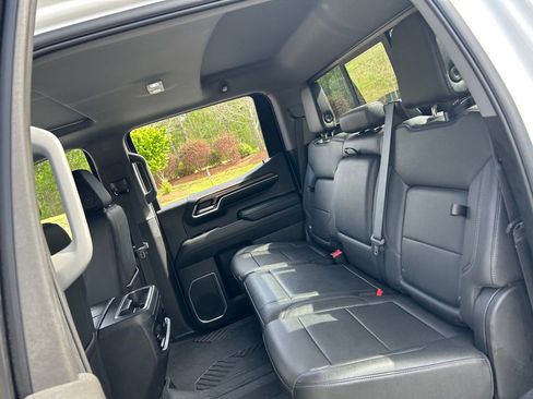 Used 2022 Chevrolet Silverado 1500 LT Trail Boss w/ LT Trail Boss Premium Package AWD/4WD image 53