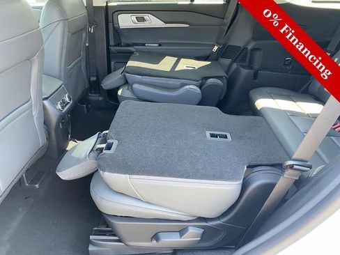 New 2025 Ford Explorer Active w/ Active Comfort Package image 11