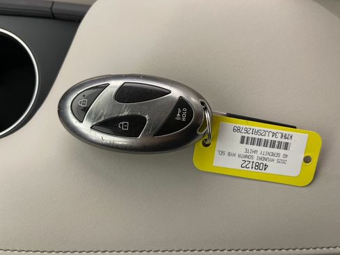 Certified 2025 Hyundai Sonata SEL FWD image 26
