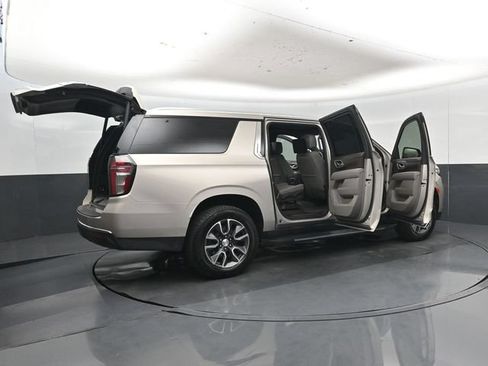 Used 2021 Chevrolet Suburban LT w/ Rear Media and Nav Package AWD/4WD image 58