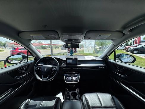 Used 2020 Lincoln Corsair AWD w/ Equipment Group 101A image 9