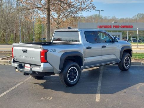 Certified 2024 Toyota Tacoma TRD Off-Road image 24