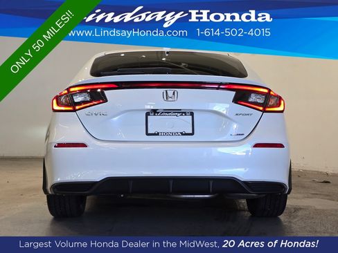 Used 2025 Honda Civic Sport image 6