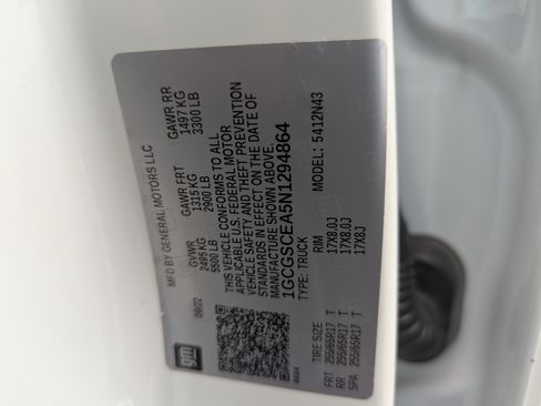 Used 2022 Chevrolet Colorado LT w/ Luxury Package image 30