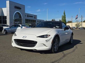 Used 2017 MAZDA MX-5 Miata Sport RWD video 1