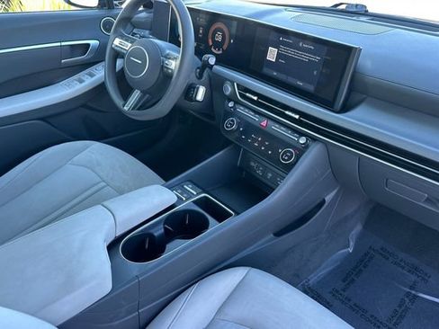 Used 2025 Hyundai Sonata SEL FWD image 17