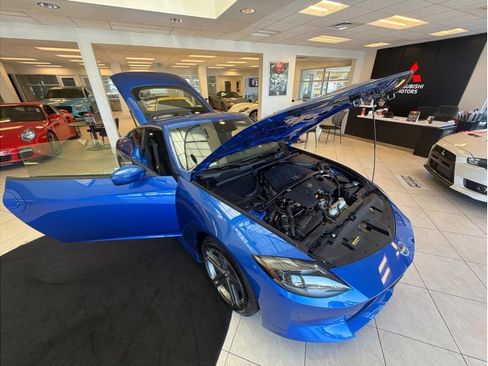 Used 2025 Nissan Z Sport w/ Floor Mat Package RWD image 31