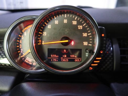 Used 2015 MINI Cooper S image 21