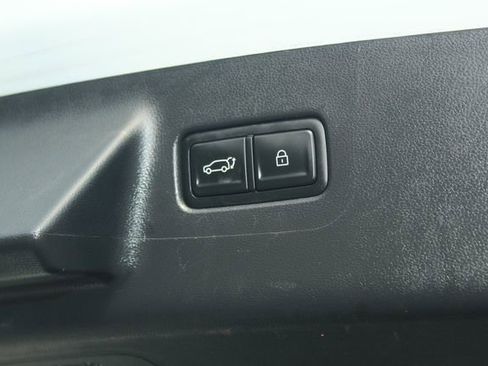 Used 2024 Hyundai Santa Fe Limited image 13