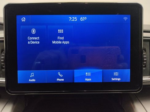 Used 2021 Ford Explorer XLT w/ Equipment Group 202A AWD/4WD image 25