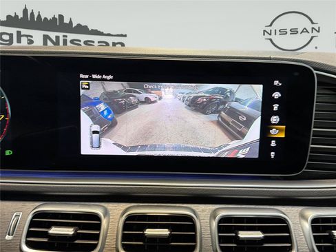 Used 2022 Mercedes-Benz GLS 450 4MATIC image 20