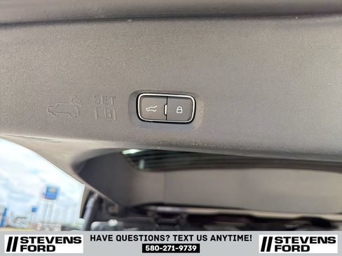 Used 2025 Ford Expedition Max Active AWD/4WD image 36