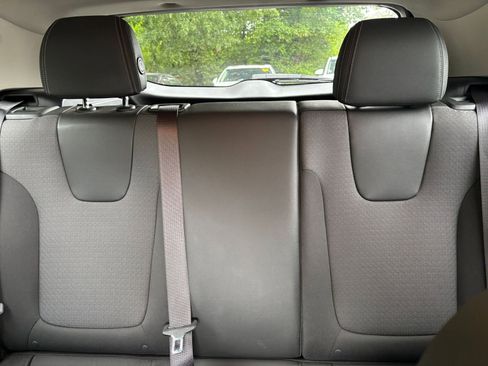 Used 2025 Buick Encore GX Preferred FWD image 37
