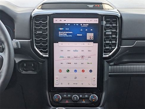 New 2025 Ford Ranger Lariat w/ FX4 Off-Road Package image 16