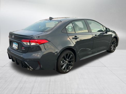 Used 2026 Toyota Corolla SE w/ SE Premium Package FWD image 6
