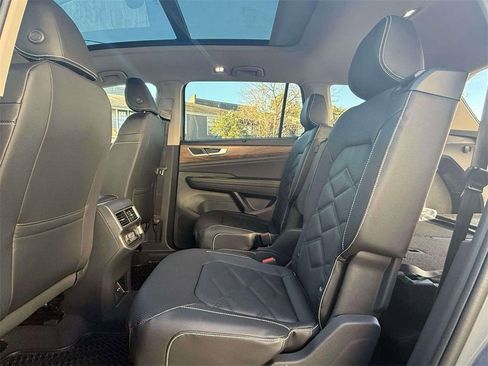 New 2026 Volkswagen Atlas SE FWD image 24